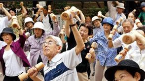 مسنون في اليابان