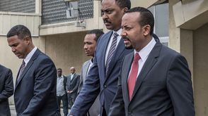 رئيس وزراء إثيوبيا آبي أحمد ووزير الخارجة يستهدان لاستقبال وفد إرتيري - جيتي