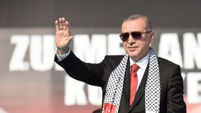 أردوغان وشاح فلسطين- جيتي