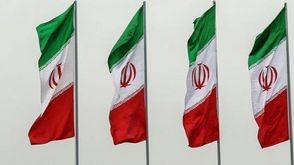 علم إيران- الأناضول