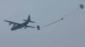 طائرة أمريكية تلقي مساعدات لداعش ـ وكالة فارس