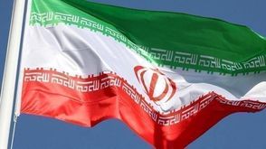 علم إيران (الأناضول)