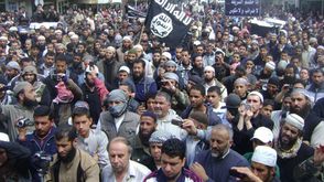 أنصار التيار السلفي الجهادي خلال تظاهرة في مدينة اربد الأردنية عام 2011 - أرشيفية