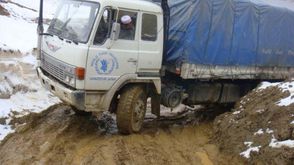 طالبان" تحرق 5 شاحنات لبرنامج "الأغذية العالمي"