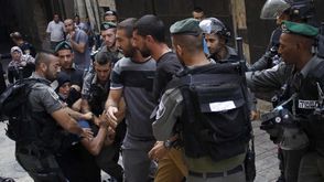 قوات الاحتلال تهاجم مقدسيين بعد احتجاجات على الانتهاكات بحق "الأقصى" - الأناضول القدس