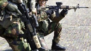 جندي هولندي- أ ف ب