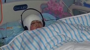 الطفل الفلسطيني أحمد الدوابشة - أحرقه مستوطنون - في المستشفى - عربي21