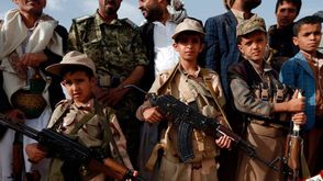 أطفال يمنيون يشاركون في تجمع للحوثيين - أ ف ب