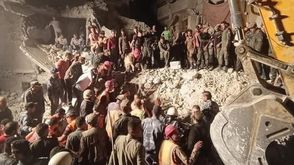 انهيار مبنى حلب - تويتر