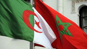 المغرب والجزائر.. أعلام