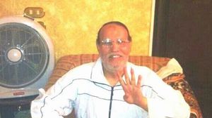 صورة تداولها نشطاء شبكات التواصل للعريان لحظة اعتقاله يرفع شعار "رابعة" 