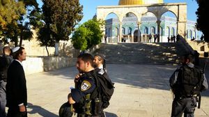 قوات الاحتلال تمنع المصلين من الدخول للمسجد الأقصى - عربي21