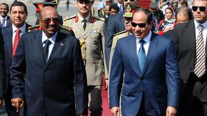 تبادل البشير والسيسي الزيارات بعد الانقلاب في مصر- أ ف ب