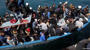 يلجأ كثير من السوريين إلى أوروبا بطرق غير شرعية عبر البحر (أرشيفية) - أ ف ب