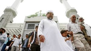 مسلمو كوريا الجنوبية أمام أحد المساجد بالعاصمة سول - أرشيفية