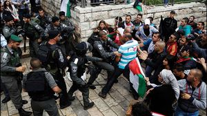 من المواجهات بين الفلسطينيين والاحتلال في القدس - ا ف ب