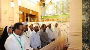 الرئيس الصومالي في زيارته للمسجد النبوي الشريف - واس