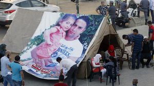 اعتصام أهالي المخطوفين مستمر منذ ثلاث شهور في وسط بيروت - (الأناضول)