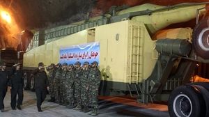قاعدة صواريخ إيرانية تحت الأرض في عمق أحد الجبال - فارس