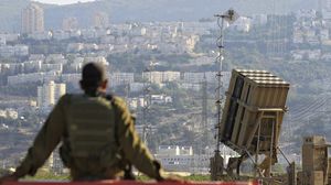 أعلن الاحتلال الإسرائيلي اعتراض منظومة القبة الحديدية لثلاثة صواريخ في الجو- أرشيفية