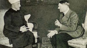  الحسيني التقى الزعيم الألماني أدولف هتلر طلبا لدعمه في مواجهة الاحتلال البريطاني