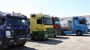 يبلغ عدد الشاحنات الأردنية العاملة داخل وخارج المملكة 17 ألف شاحنة - أرشيفية