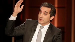 طالب باسم يوسف من الشعب المصري عدم تصديق رواية أن "بوتين حليف أو صديق لمصر" - أرشيفية