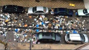 مياه الأمطار أعادت النفايات إلى شوارع بيروت - عربي21