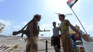 حاجز عسكري في عدن تابع للحراك الجنوبي الذي يدعو إلى الانفصال عن اليمن ـ أ ف ب