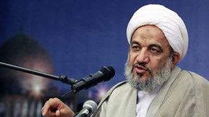 آقا طهراني قال إن المهدي كان سيظهر لكنه أخر ظهوره بسبب "خطايا الشيعة"- أرشيفية