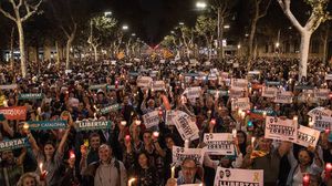 مئات الآلاف تظاهروا في برشلونة الثلاثاء احتجاجا على اعتقال قيادات مؤيدة للانفصال- جيتي 