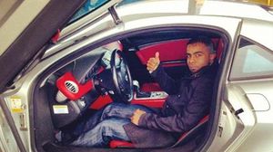 السائح البريطاني جميل أحمد يواجه السجن في الإمارات بسبب إشارة قبيحة بإصبعة لسائق تاكسي- تويتر