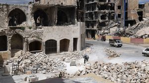 حلب لقيت دمارا كبيرا في البنية التحتية بسبب غارات النظام السوري- جيتي