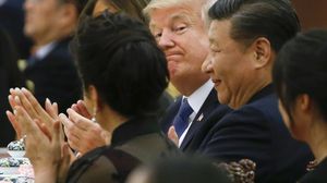 غرّد الرئيس دونالد ترامب على تويتر "وافقنا على اتفاق مرحلة أولى كبير جدا مع الصين" - جيتي