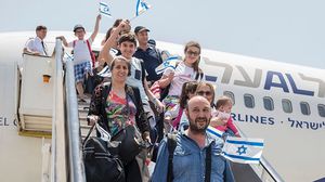 ذكرت الصحيفة أن أكثر من 4 آلاف إسرائيلي يجتاز إجراء استيضاح يهوديتهم كل سنة- جيتي