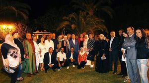 جدل في تونس بسبب لقاء جمع زعيم حركة النهضة راشد الغنوشي مع مجموعة من الفنانين  (عربي21)