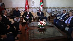 أكد وزير الخارجية الجزائري أن تركيا تدعم موقف بلاده الداعي إلى حل سياسي في ليبيا- الأناضول