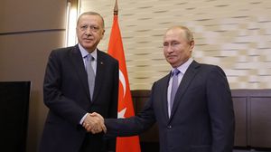 بوتين خلال استقباله أردوغان في مدينة سوتشي- الأناضول