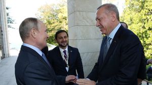 أردوغان في سوتشي للقاء نظيره بوتين حول التطورات الأخيرة في شمال سوريا- صحيفة صباح