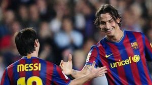 كان إبرا قد لعب في برشلونة 45 مباراة سجل فيها 21 هدفا موسم 2009-2010- فيسبوك