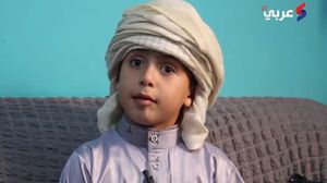ستنشر "عربي21" لاحقا تقريرا مفصلا يسلط الضوء على حياة هذا الطفل- عربي21