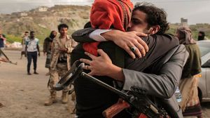 اتهم المسؤول الحكومي جماعة الحوثي بأنها تستخدم المدنيين رهائن لغرض مبادلات أسرى الحرب- جيتي