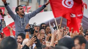 أطاحت الثورة التونسية بنظام حكم استمر نحو 24 عاماً- الأناضول