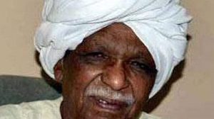 سكرتير الحزب الشيوعي السوداني: التطبيع سيؤدي إلى تقسيم الدول العربية والأفريقية على أساس مذهبي (عربي21)