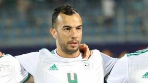 سيلعب المدافع الدولي الجزائري، لأول مرة في مسيرته في الملاعب الأوروبية- الشروق / تويتر