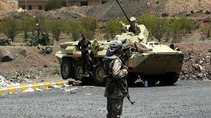 نفذ الجيش اليمني هجوما واسعا على مواقع يتمركز فيها الحوثيون- الأناضول