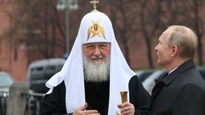 باربر: لا ينبغي أن نتفاجأ من أن الكنيسة الأرثوذكسية الروسية تقف إلى جانب بوتين بحزم- جيتي