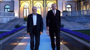 يعد أصيل تورك أبرز الشخصيات السياسية الإسلامية في تركيا- الأناضول
