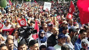 تشهد مدن وأحياء عدة في تونس احتجاجات مطلبية متواصلة وسط اتهامات للسلطات بالتقصير والتقاعس- عربي21