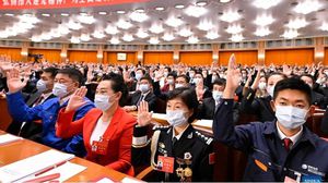 ستختار اللجنة المركزية الجديدة للحزب المكتب السياسي ولجنته الدائمة الجديدة التي يبلغ عددها حاليا سبعة- وكالة شينخوا